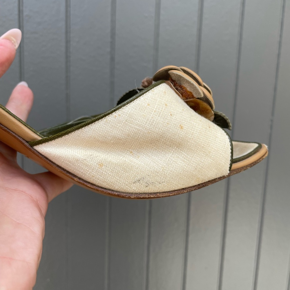 Vintage Chanel Heels - Picture 10 of 10